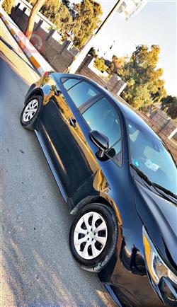 تۆیۆتا کۆرۆلا